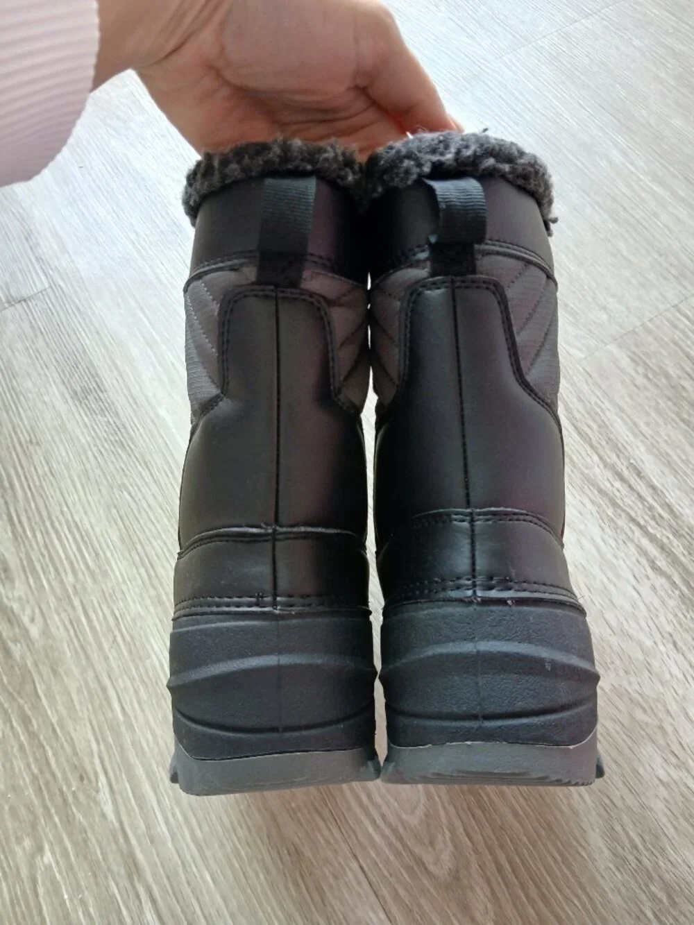 NWOT ALL IN MOTION SIZE 2 BLACK GIRLS WINTER BOOTS!